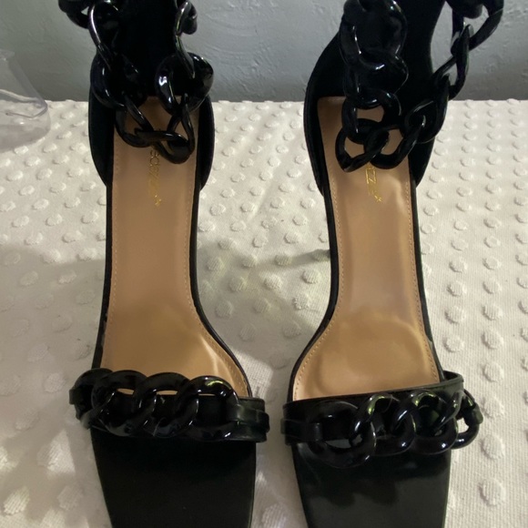 Shoe dazzle Off The Chain Detail Heeled Sandal - Picture 10 of 15